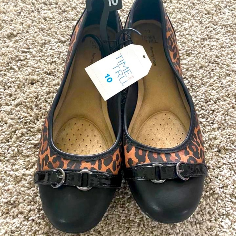 Women’s Leopard Print Flats